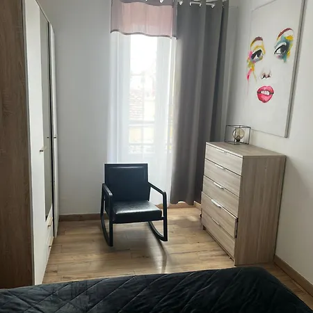 Centrical 1-bedroom Near Casino Square アパート